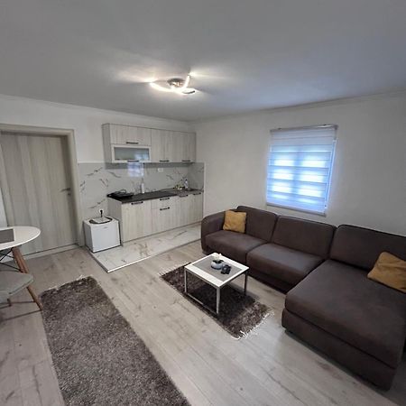 Apartment Airport Dd Mitrovica Kültér fotó