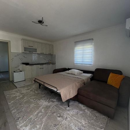 Apartment Airport Dd Mitrovica Kültér fotó